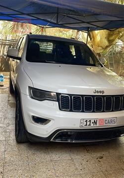 جیپ گراند شیرۆکی